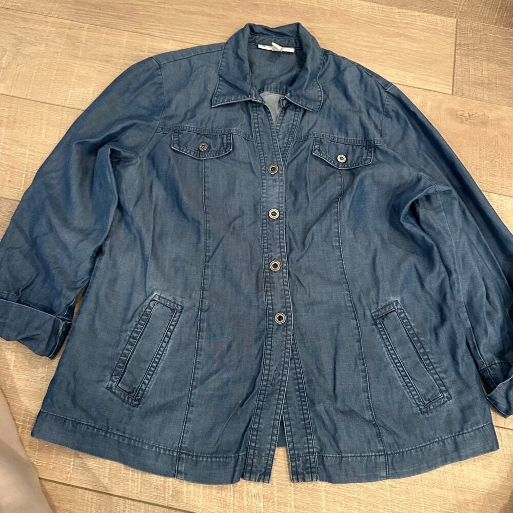 JM COLLECTION WOMENS LONG SLEEVE BUTTON DENIM SHIRT 10 PETITE